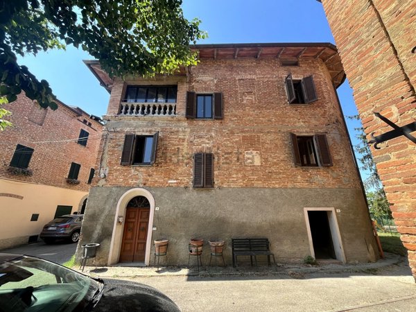 casa indipendente in vendita a Castiglione del Lago in zona Gioiella