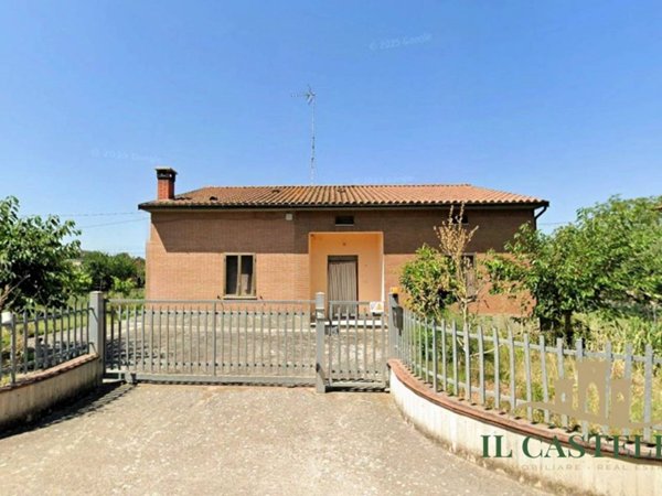 casa indipendente in vendita a Castiglione del Lago