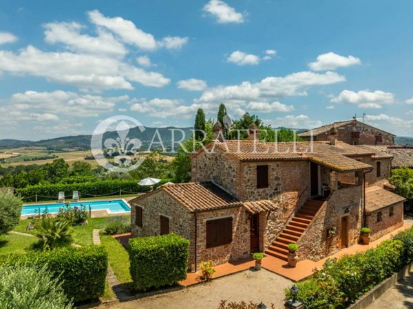 casa indipendente in vendita a Castiglione del Lago