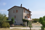 casa indipendente in vendita a Castiglione del Lago