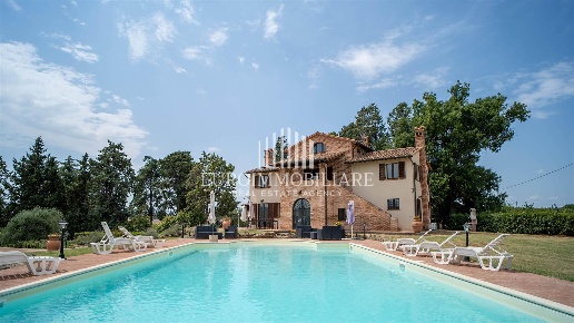casa indipendente in vendita a Castiglione del Lago in zona Villastrada
