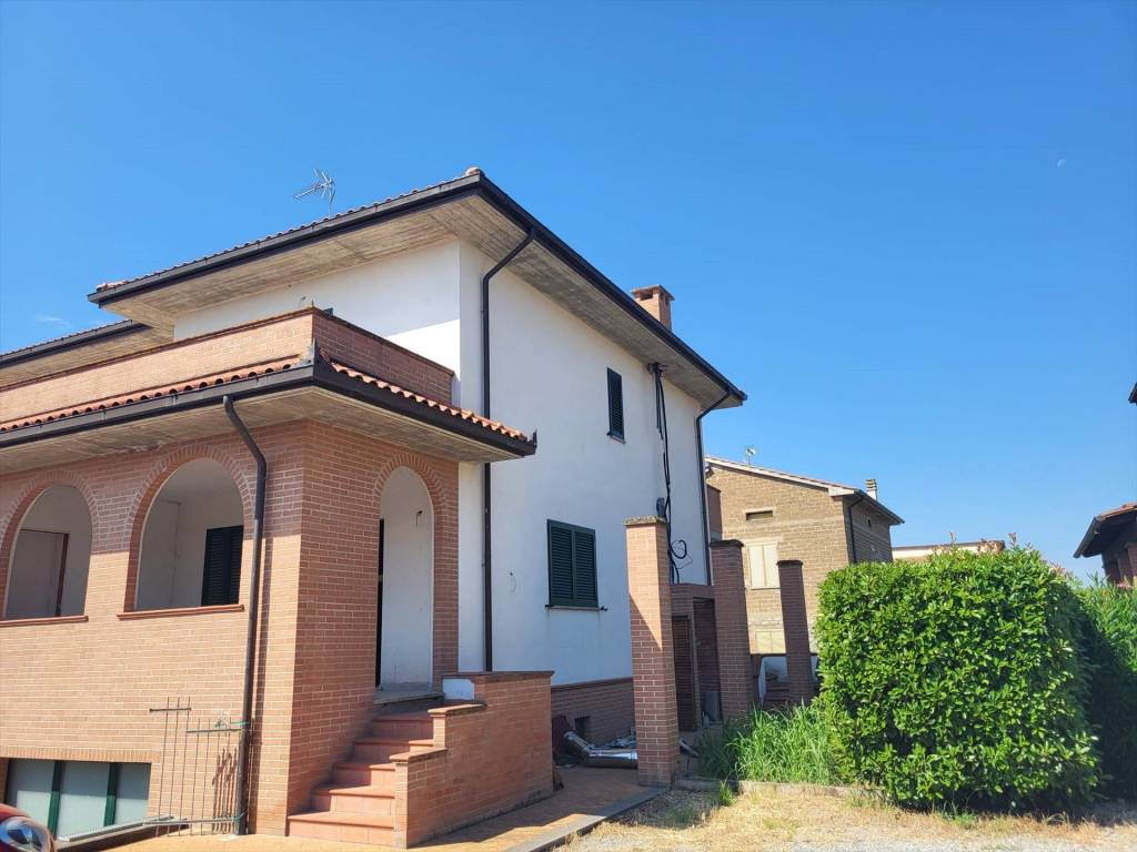 appartamento in vendita a Castiglione del Lago in zona Panicarola