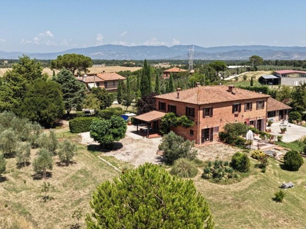 casa indipendente in vendita a Castiglione del Lago