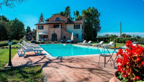 casa indipendente in vendita a Castiglione del Lago in zona Villastrada