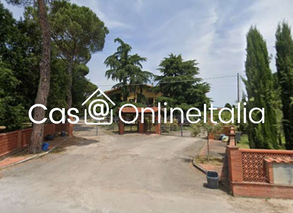 casa indipendente in vendita a Castiglione del Lago