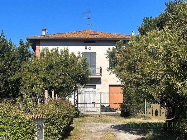 casa indipendente in vendita a Castiglione del Lago