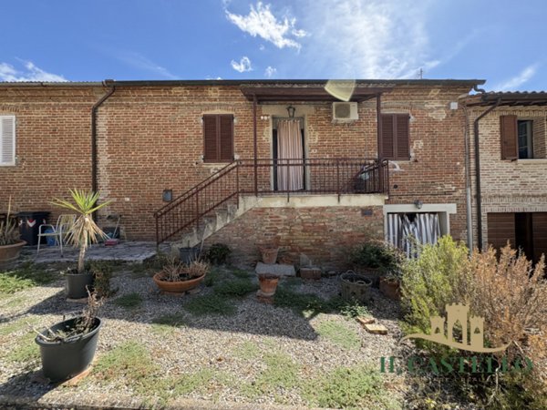 casa indipendente in vendita a Castiglione del Lago in zona Petrignano del Lago