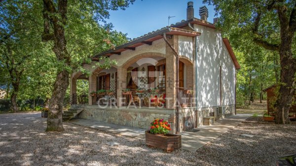 casa indipendente in vendita a Castiglione del Lago