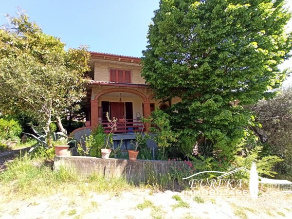 appartamento in vendita a Castiglione del Lago in zona Porto
