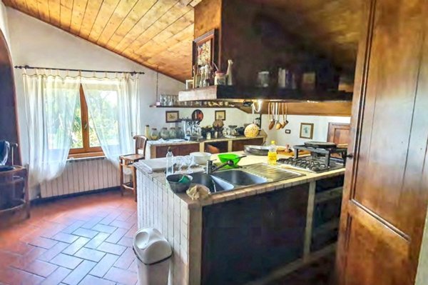 casa indipendente in vendita a Castiglione del Lago