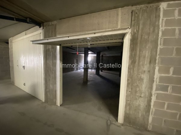 box auto in vendita a Castiglione del Lago