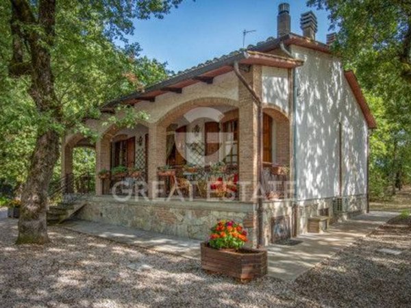 casa indipendente in vendita a Castiglione del Lago