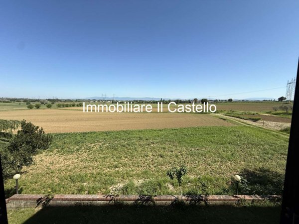 casa indipendente in vendita a Castiglione del Lago in zona Macchie