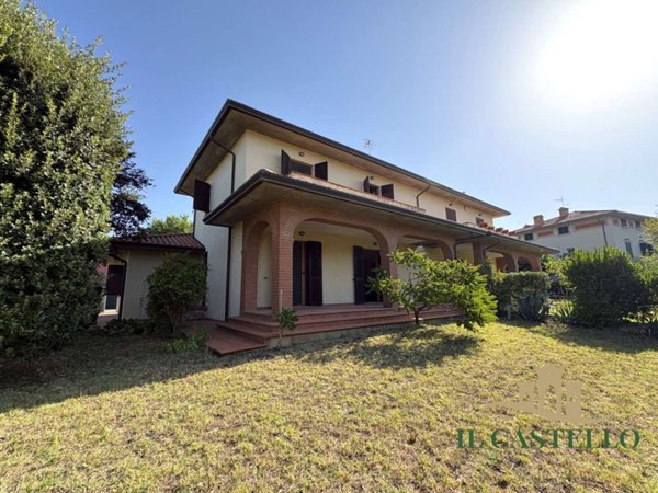 casa indipendente in vendita a Castiglione del Lago in zona Macchie