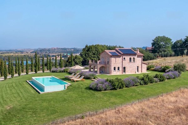 casa indipendente in vendita a Castiglione del Lago