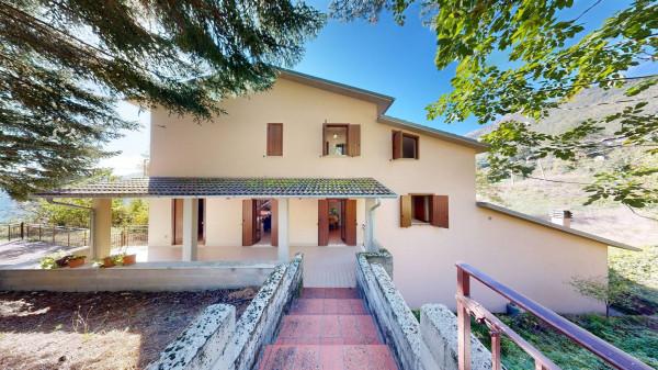 casa indipendente in vendita a Cerreto di Spoleto in zona Borgo Cerreto