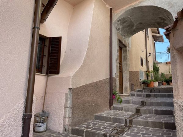 appartamento in vendita a Cerreto di Spoleto