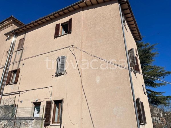 casa indipendente in vendita a Cerreto di Spoleto