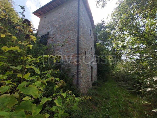 casa indipendente in vendita a Cerreto di Spoleto in zona Ponte