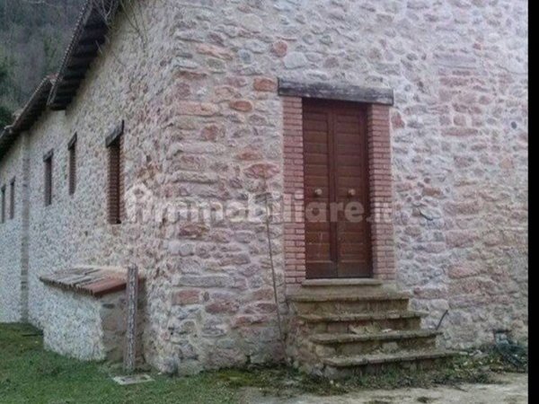 casa indipendente in vendita a Cerreto di Spoleto in zona Borgo Cerreto