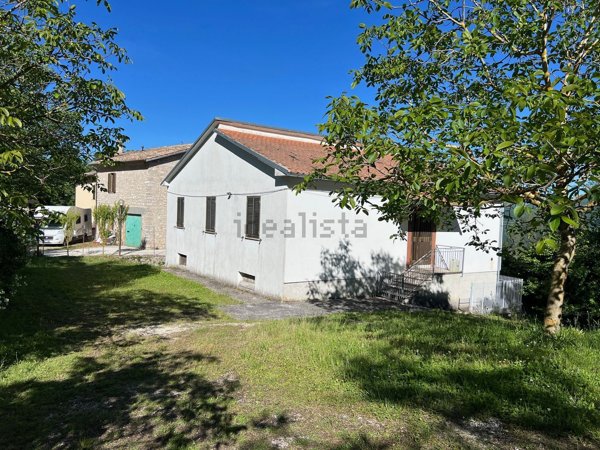 casa indipendente in vendita a Cerreto di Spoleto in zona Borgo Cerreto