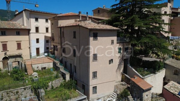 casa indipendente in vendita a Cerreto di Spoleto