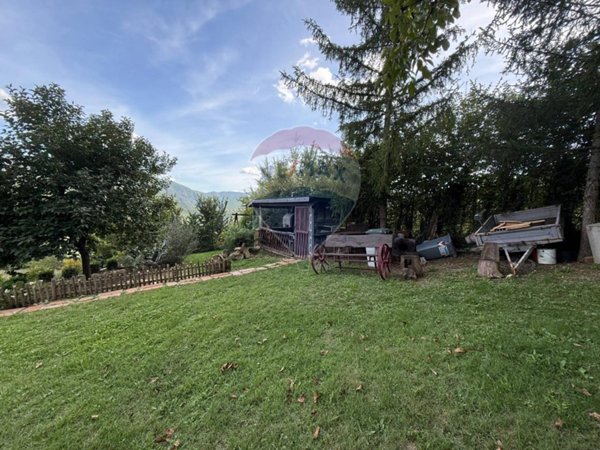 casa indipendente in vendita a Cerreto di Spoleto in zona Buggiano
