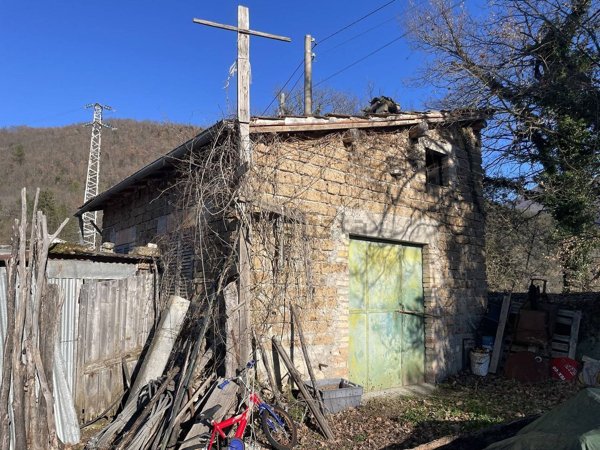 locale di sgombero in vendita a Cerreto di Spoleto in zona Triponzo