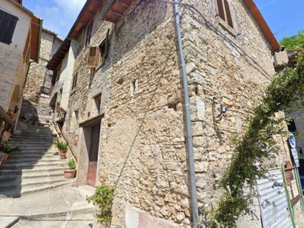 appartamento in vendita a Cerreto di Spoleto