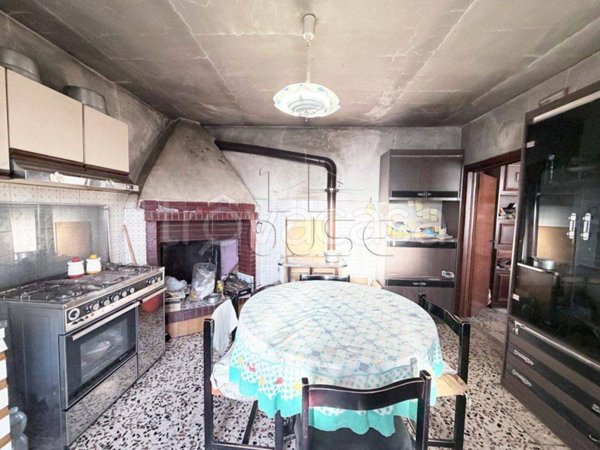 casa indipendente in vendita a Citerna in zona Pistrino