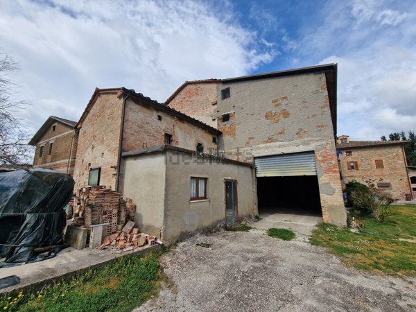 casa indipendente in vendita a Citerna in zona Pistrino