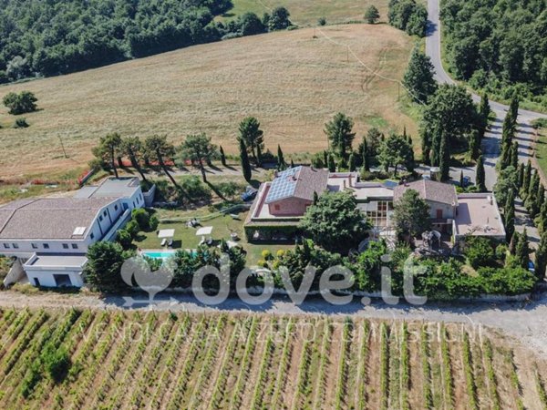 casa indipendente in vendita a Città della Pieve
