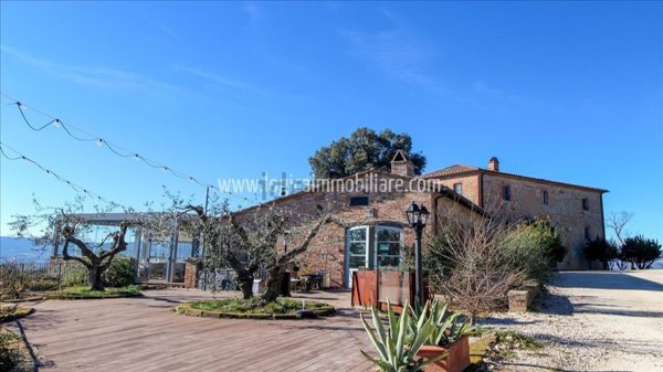 casa indipendente in vendita a Città della Pieve