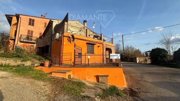 appartamento in vendita a Città della Pieve in zona Moiano