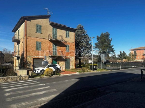 casa indipendente in vendita a Città della Pieve in zona Moiano
