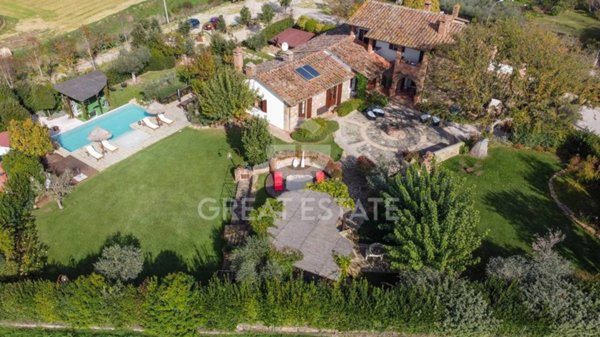 casa indipendente in vendita a Città della Pieve
