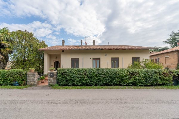 casa indipendente in vendita a Città della Pieve