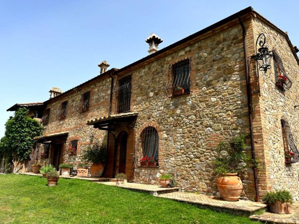 casa indipendente in vendita a Città della Pieve