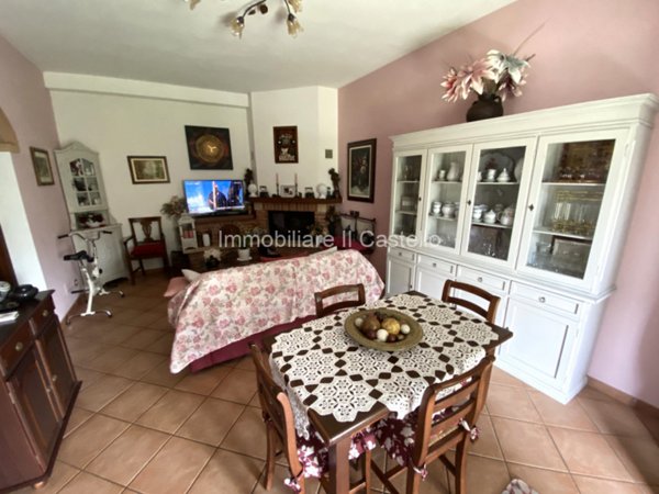 casa indipendente in vendita a Città della Pieve in zona Moiano