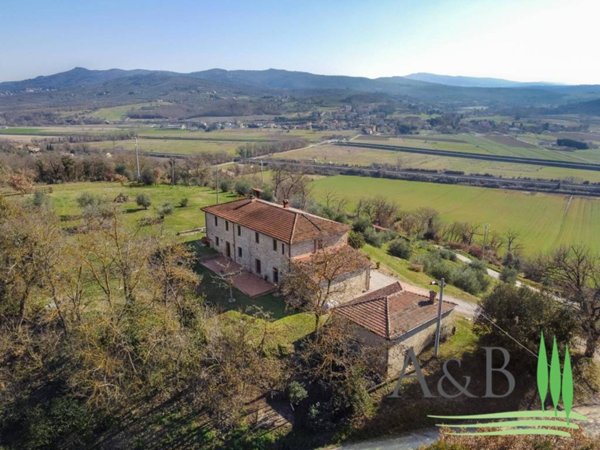 casa indipendente in vendita a Città della Pieve