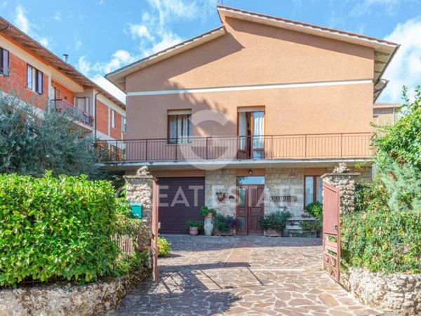 casa indipendente in vendita a Città della Pieve