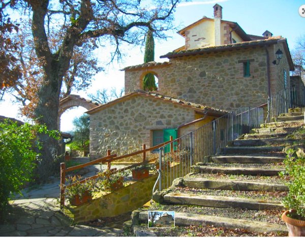 casa indipendente in vendita a Città della Pieve in zona Moiano