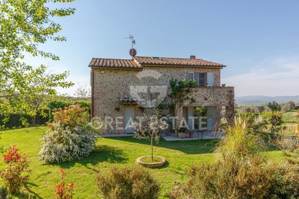 casa indipendente in vendita a Città della Pieve