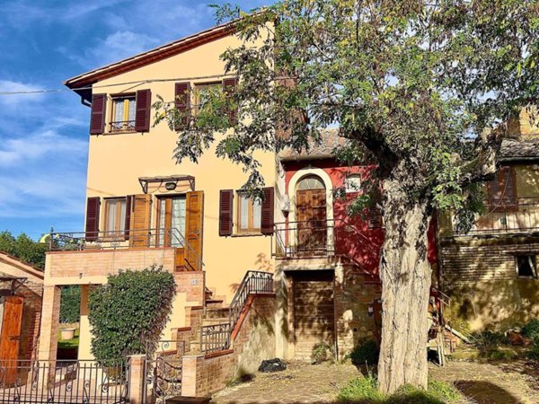 casa indipendente in vendita a Città della Pieve