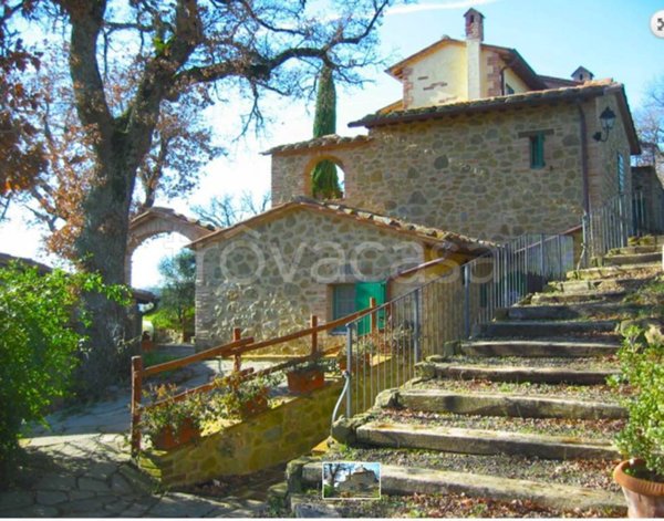 casa indipendente in vendita a Città della Pieve in zona Moiano
