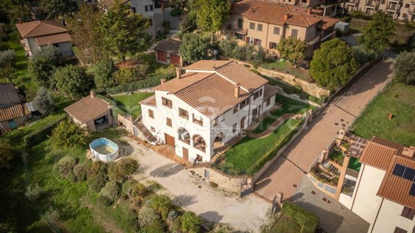 casa indipendente in vendita a Città della Pieve