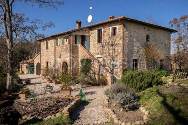 casa indipendente in vendita a Città della Pieve
