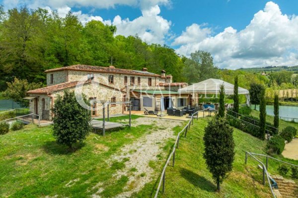 casa indipendente in vendita a Città della Pieve