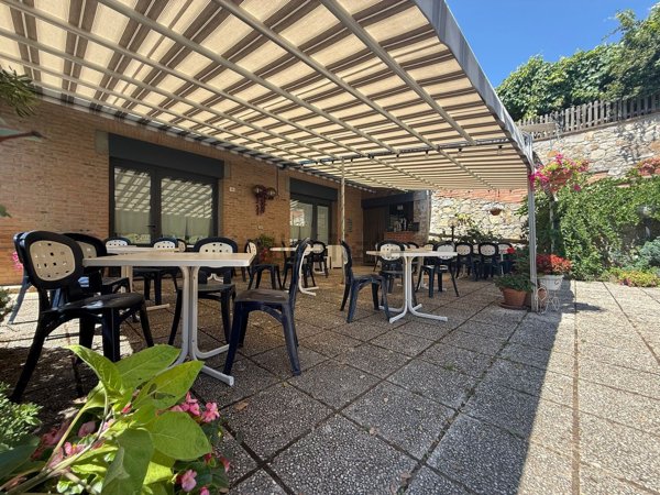 locale commerciale in vendita a Città della Pieve