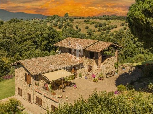 casa indipendente in vendita a Città della Pieve